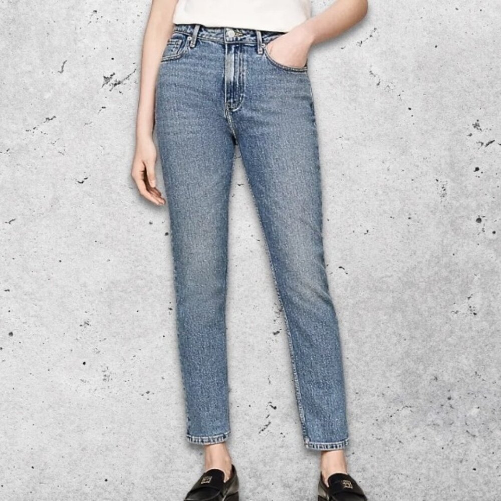 Joe’s Jeans High-Rise Fit Skinny Leg Design Five-Pocket Styling Light‎ Wash W 26